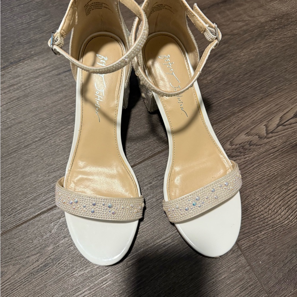 Betsey Johnson SB Mari heels - Pearl/white